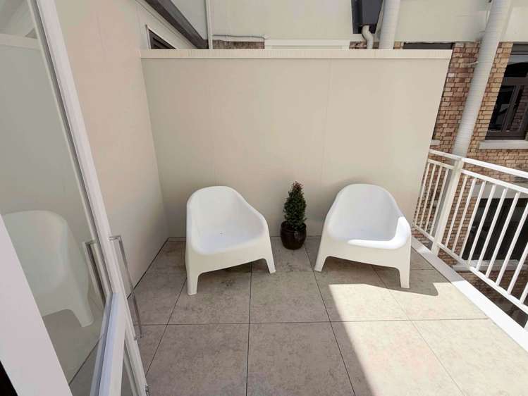 2F/4 Lorne Street City Centre_9