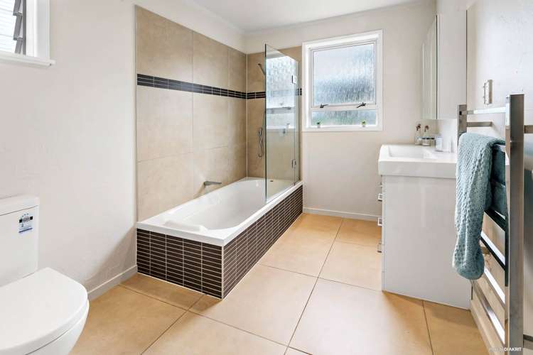 69 Churchill Road Cockle Bay_14