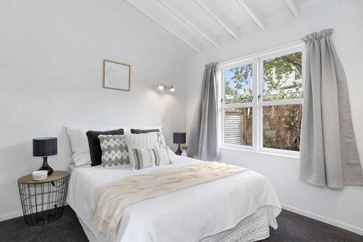 16a Russell Place Brookfield_6