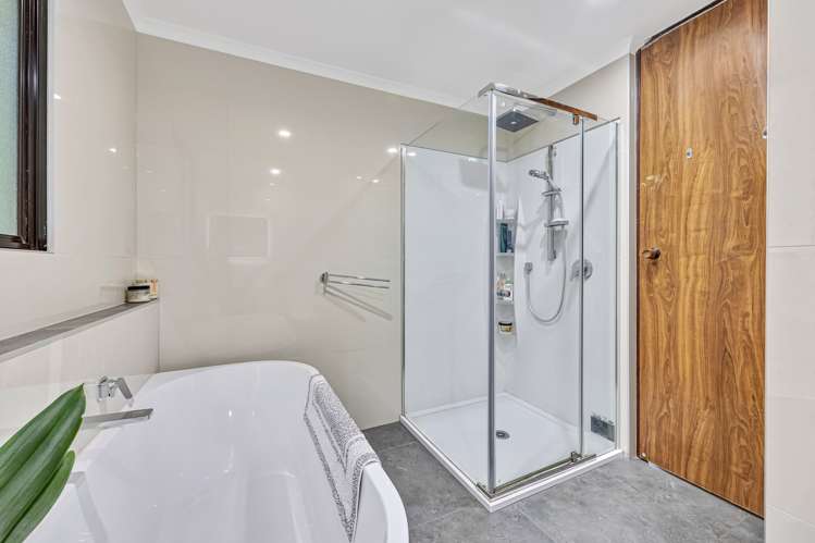 2/11 Leonard Road Mount Wellington_9