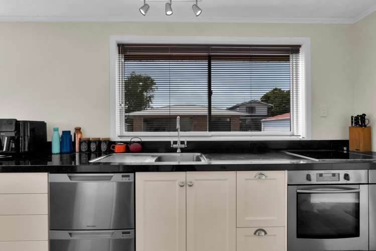 239 Mangorei Road Merrilands_12