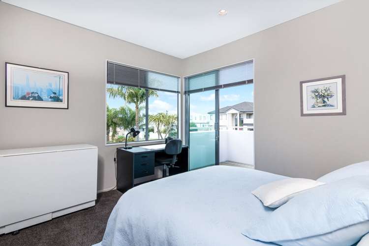 26 Courtneys West Harbour_18