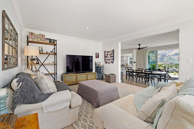 11 Barclay Place Wanaka_5