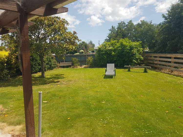 4 High Street Sefton_13