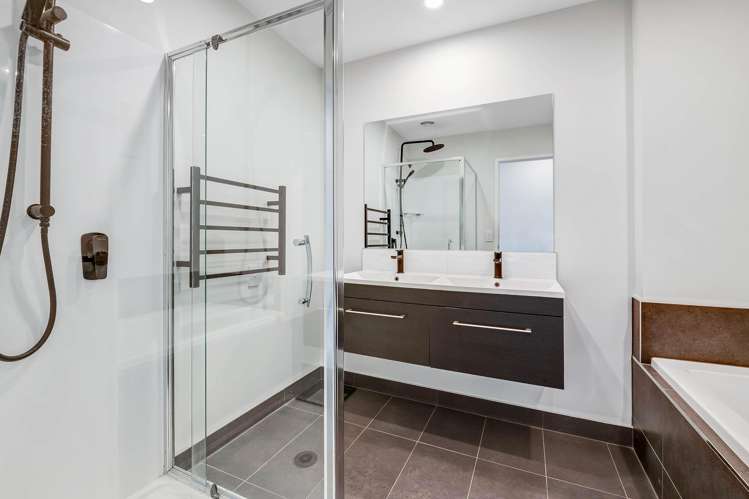 4 Orca Drive Stanmore Bay_16