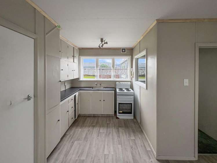 8 Miro Street 10516_1