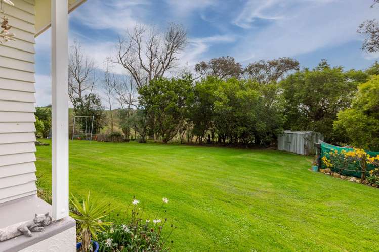 711 Blackhead Road Porangahau_16