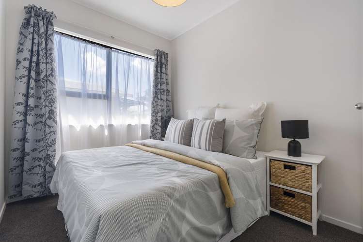 14B Glass Road Mount Roskill_11