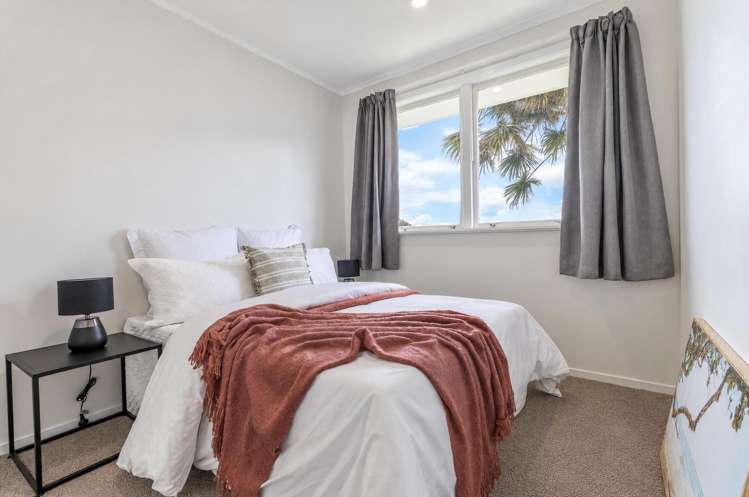 2/13A Frost Road Mount Roskill_13