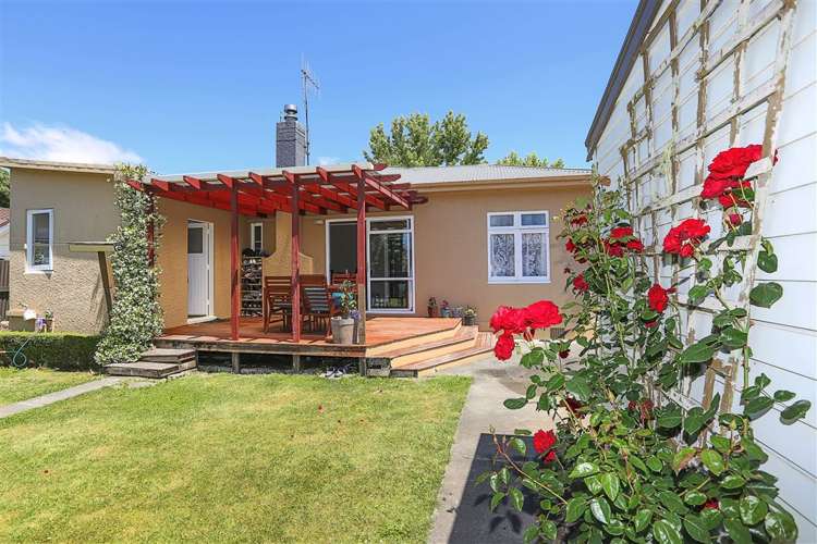 206 Leo Street Akina_1