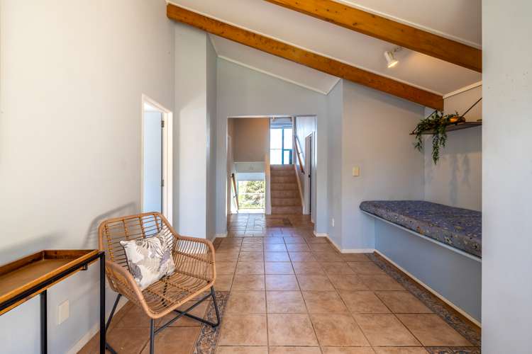 8 Dickson Road Surfdale_2