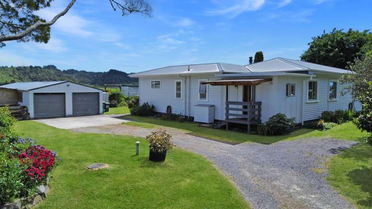 1009 White Pine Bush Road Awakeri_6