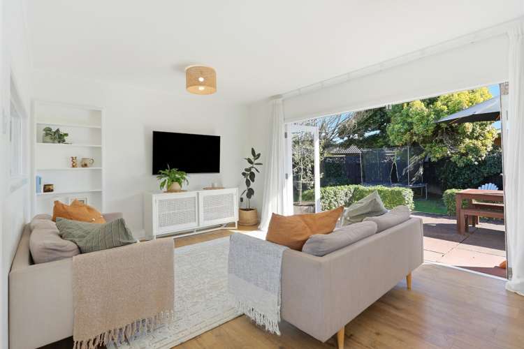 9 Meadowland Street Matua_4