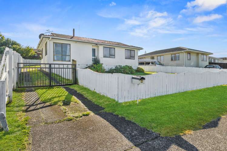 96 Hyperion Drive Randwick Park_1