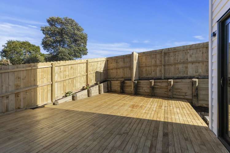  1/40 John Downs Drive Browns Bay_17
