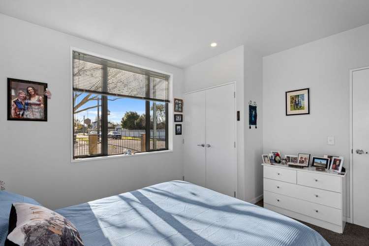 1/8 Evatt Street Bryndwr_9