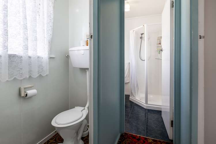 11 Archlynn Road Kelston_10