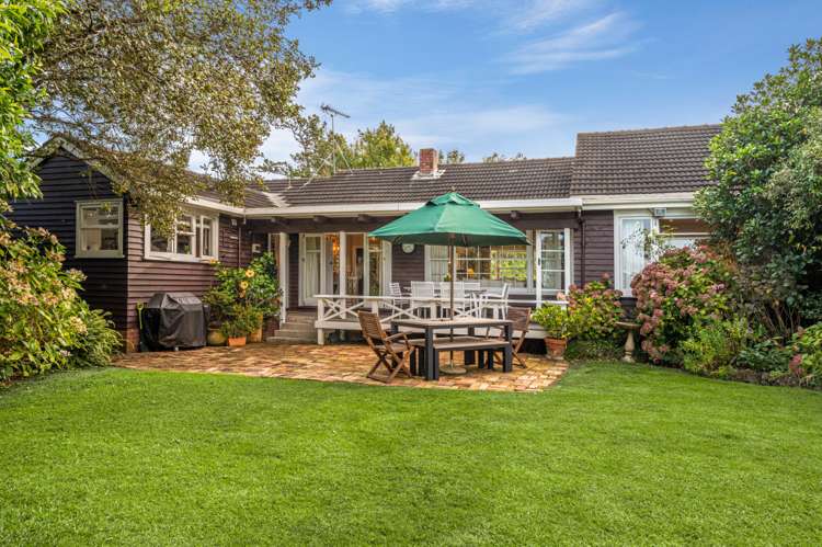 264 Redoubt Road Totara Park_2