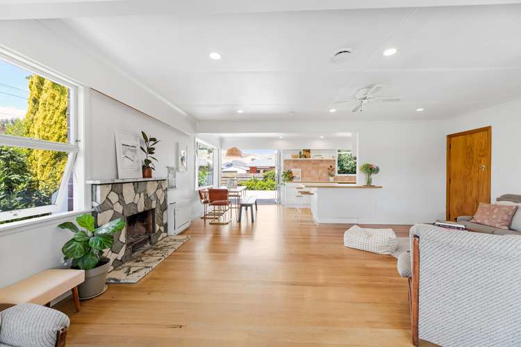 16 Washington Crescent Redwoodtown_10