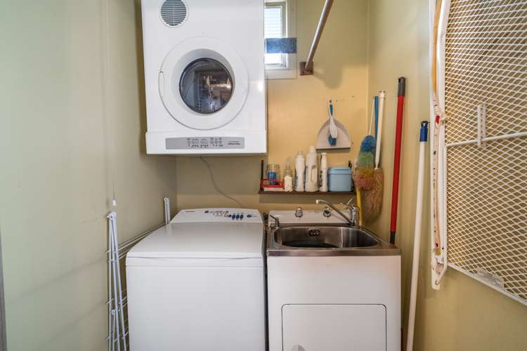 66 Thomson Street Avenal_19