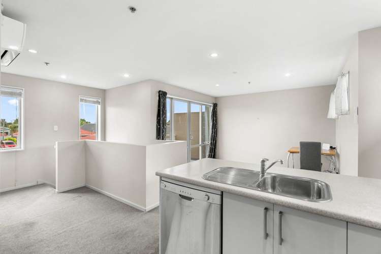10/9 Cameron Street Sydenham_3