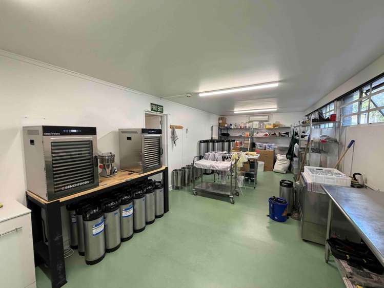 Suite A/37 Crummer Road Grey Lynn_8