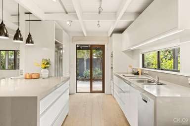 32 Saint Columbans Grove_1