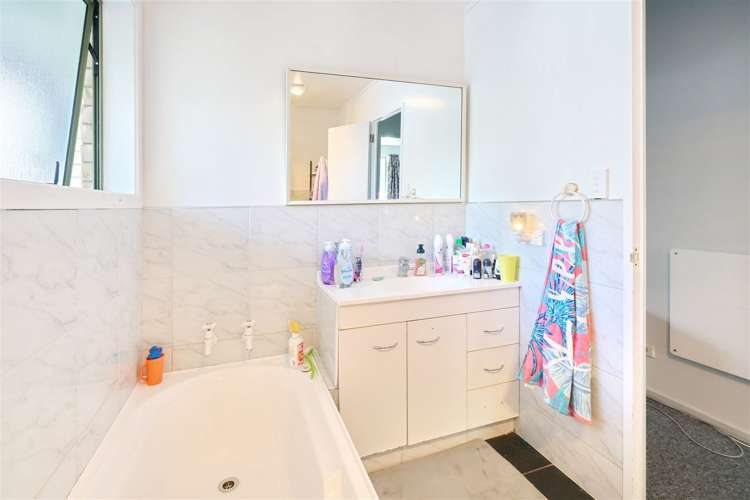 42a Main North Road Woodend_10