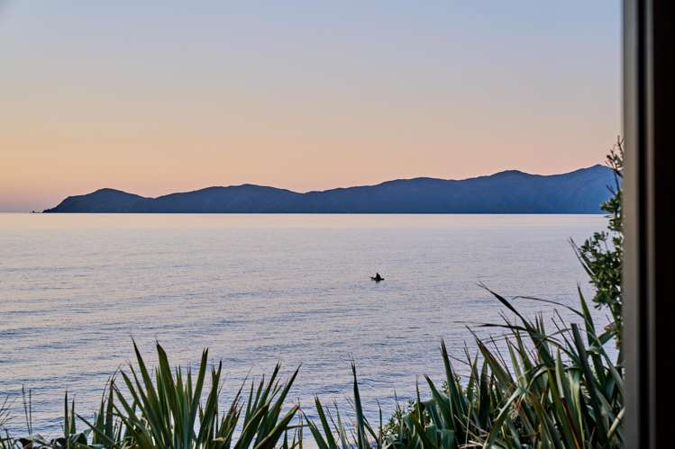 102 The Esplanade Raumati South_35