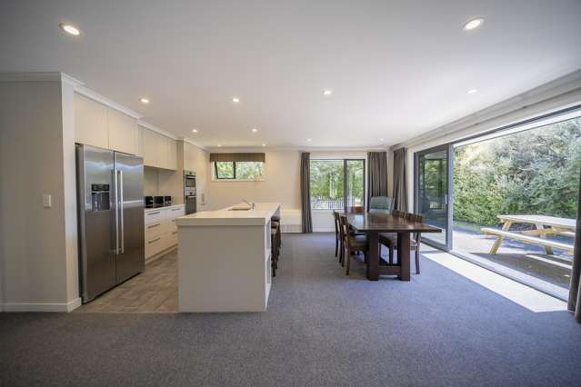 60 Lawson Burrows Crescent Te Anau_2