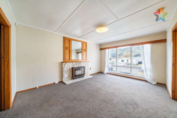 153 Wellington Road Wainuiomata_1