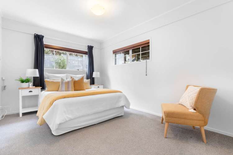 1/1 Folkestone Street Murrays Bay_10