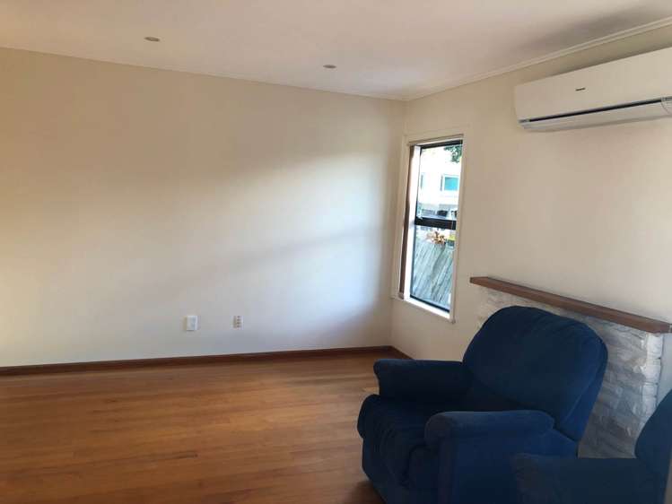 65 Divich Avenue Te Atatu South_4