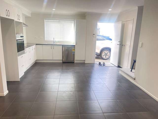 32 Akeake Lane Manurewa_3