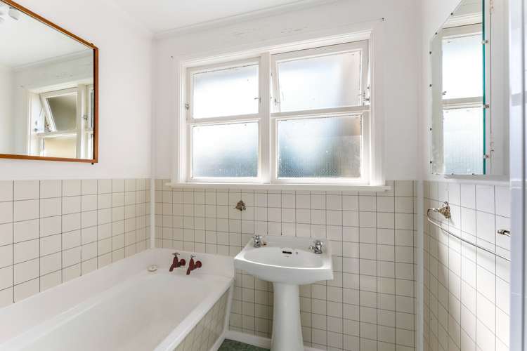 1246 Fergusson Drive Brown Owl_6