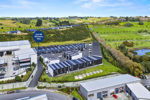 POLE-POSITIONED 91m² INDUSTRIAL UNIT