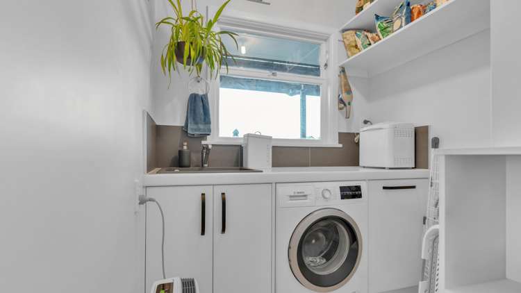 19 Brockenhurst Street Aranui_16