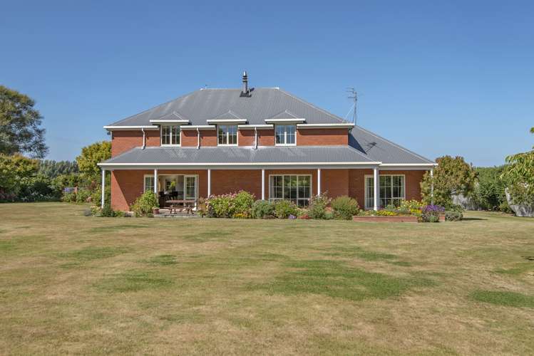 142 River Road Lincoln_21