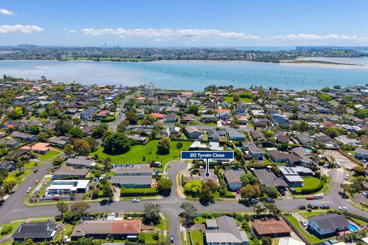 20 Tyrian Close Half Moon Bay_11