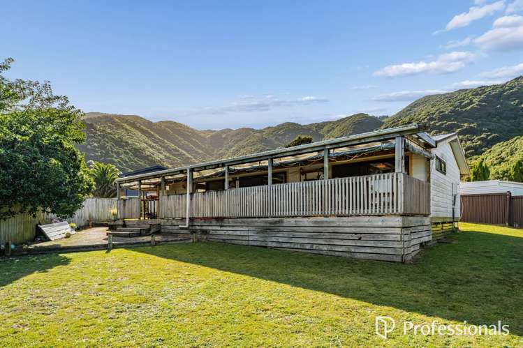 41 Antrim Crescent Wainuiomata_24
