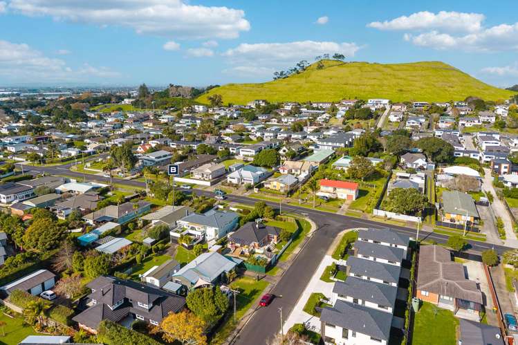 44 McIntyre Road Mangere Bridge_20