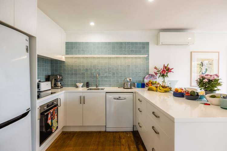 64 Wharf Road Ostend_11