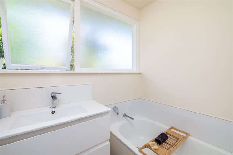 6 Lombard Place Avonhead_14