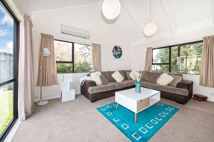 90 Flanshaw Road Te Atatu South_5