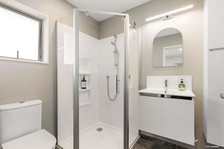 83 Fernhill Way Oteha_8