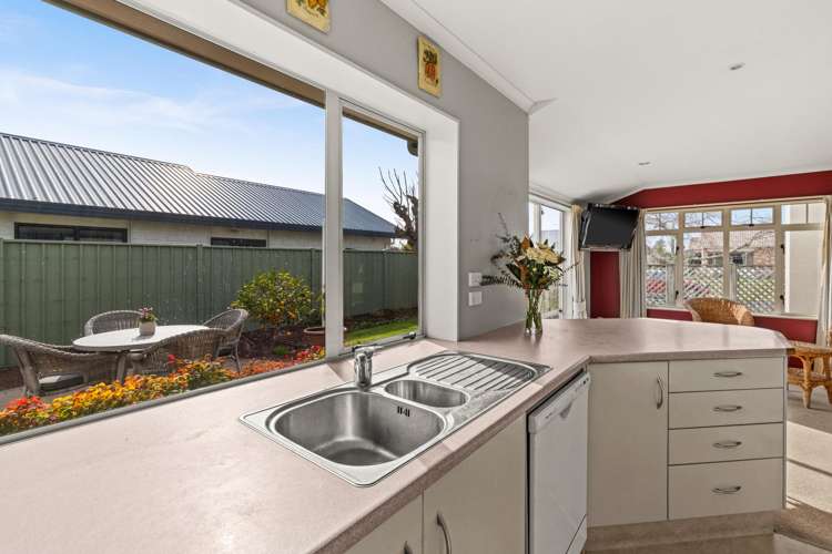 52 Kensington Drive Taradale_8