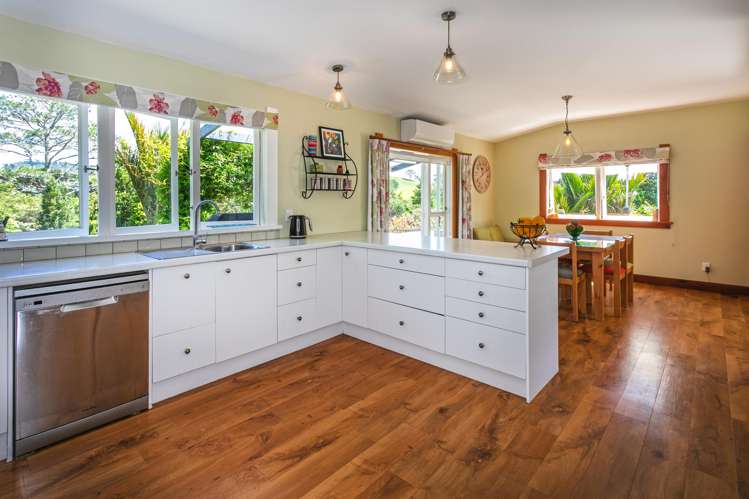 37 Kapowai Road Coroglen_31