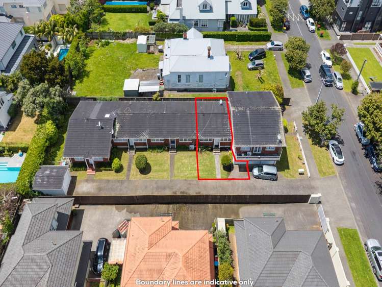 2/13 King Edward Avenue Epsom_16