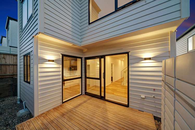 21C&D Barron Drive Green Bay_13