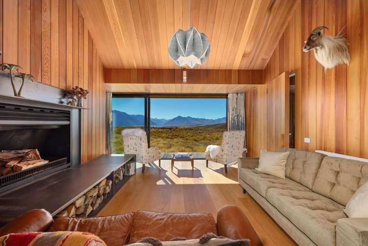 1640 Lilybank Road_5